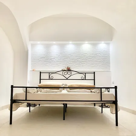 Roncella E La Sua Storia Centro Storico Apartment *